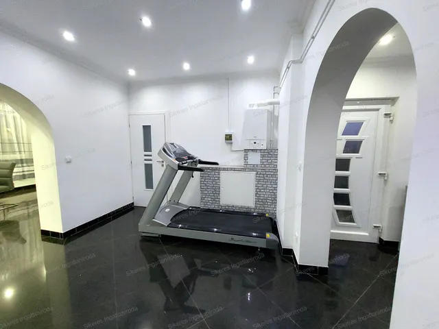 Eladó ház Tokodaltáró 220 nm