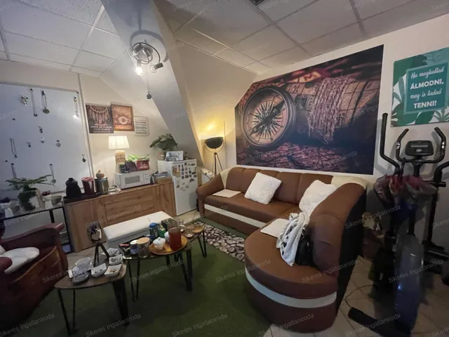 Eladó kereskedelmi és ipari ingatlan Tatabánya, Újváros 25 nm