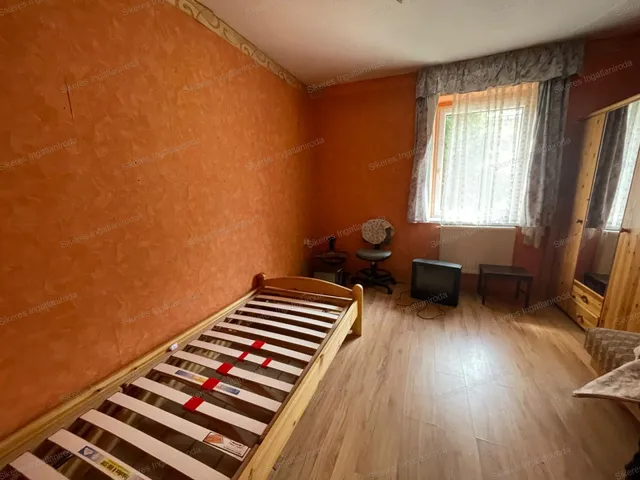 Kiadó ház Tatabánya, Bánhida 90 nm