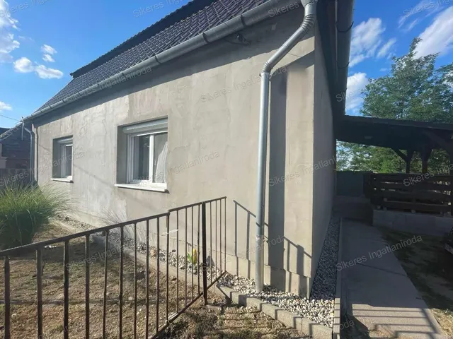 Eladó ház Kerékteleki 73 nm