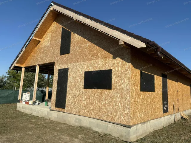 Eladó ház Kocs 151 nm