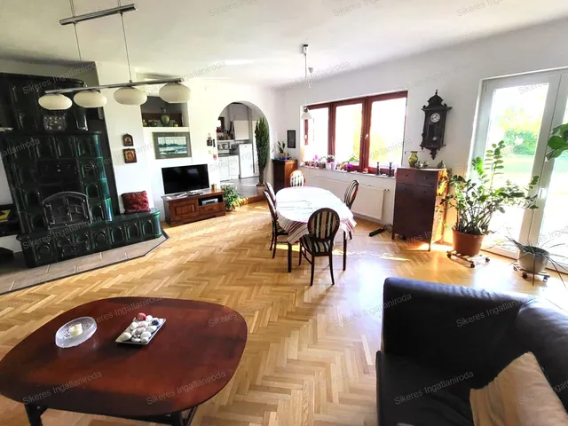 Eladó ház Tata 180 nm