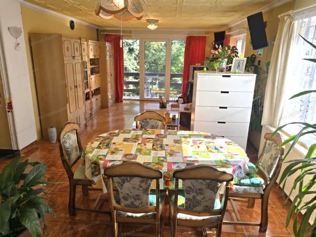 Eladó ház Bicske, Kertváros 275 nm