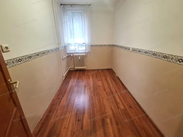 Eladó lakás Tatabánya, Újváros 36 nm