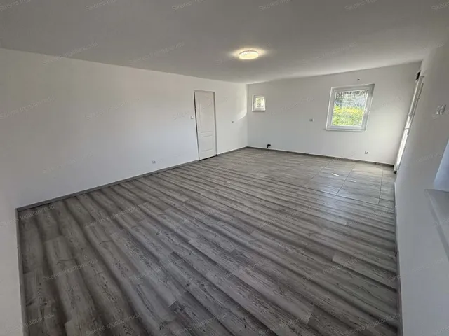 Eladó mezőgazdasági ingatlan Tata 36 nm