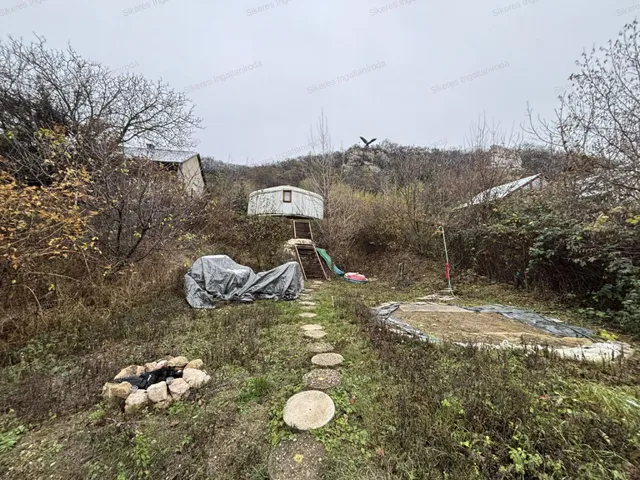 Eladó mezőgazdasági ingatlan Tatabánya, Turuloldal 57 nm