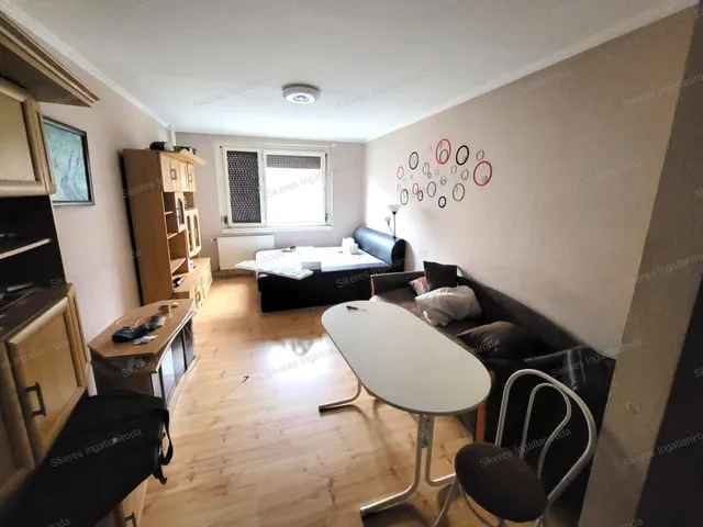 Eladó lakás Tatabánya, Újváros 62 nm