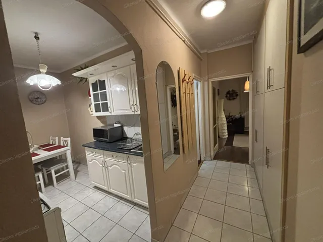 Eladó lakás Oroszlány 57 nm