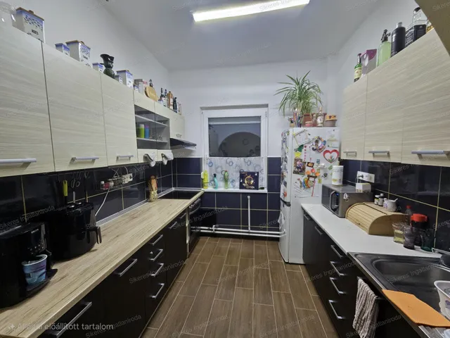 Eladó lakás Komárom 94 nm