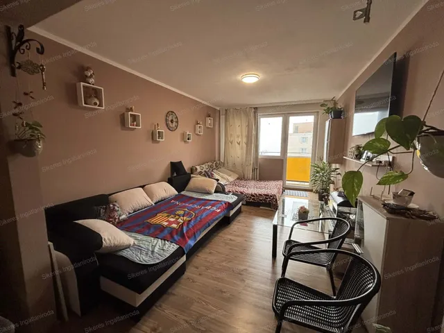 Eladó lakás Tatabánya, Gál István-lakótelep 55 nm