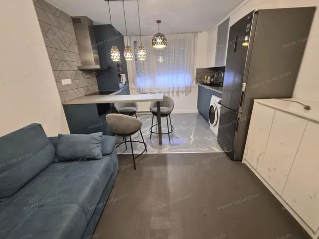 Eladó lakás Tatabánya, Újváros 54 nm