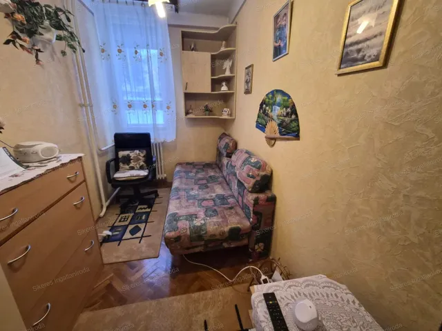 Eladó lakás Tatabánya, Újváros 43 nm