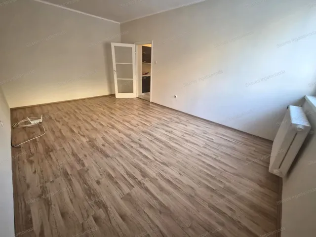 Kiadó lakás Oroszlány 37 nm