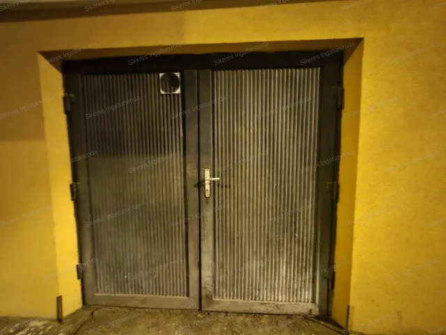 Eladó garázs Tatabánya, Ságvári-lakótelep 13 nm