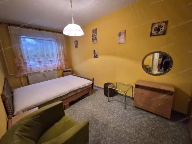 Eladó lakás Tatabánya, Bánhidai lakótelep 49 nm