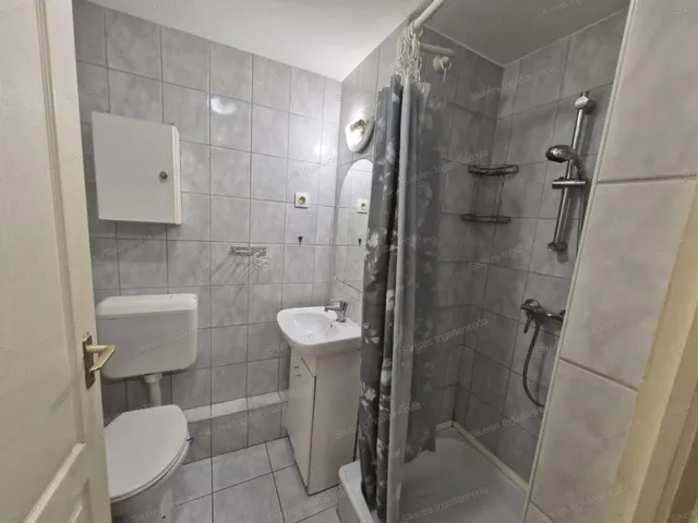 Eladó lakás Tatabánya, Dózsakert 33 nm