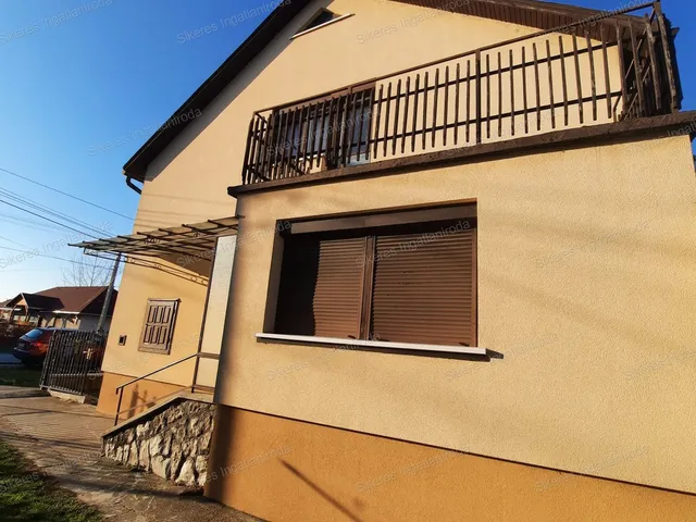 Eladó ház Ács 80 nm