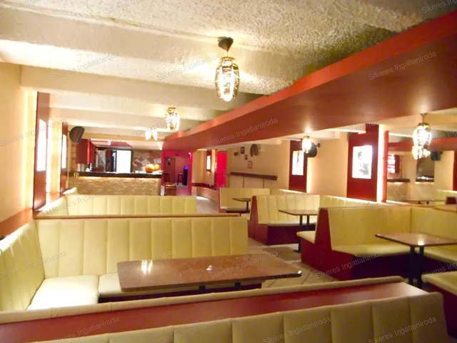 Eladó kereskedelmi és ipari ingatlan Sárvár 437 nm