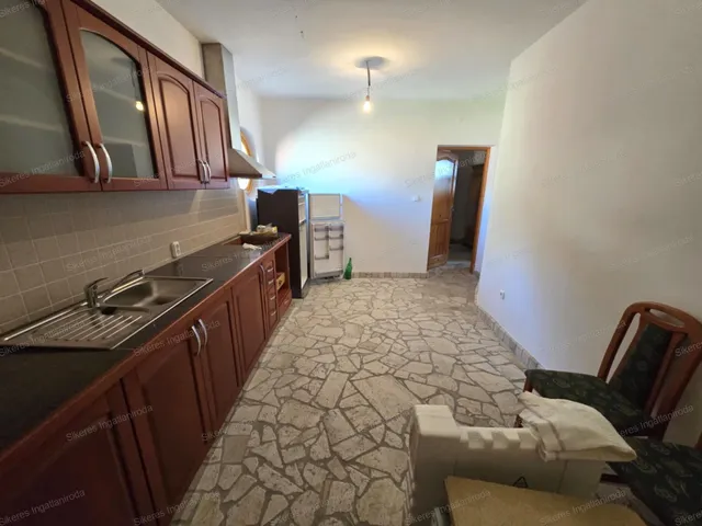 Eladó ház Komárom, Koppánymonostor 280 nm