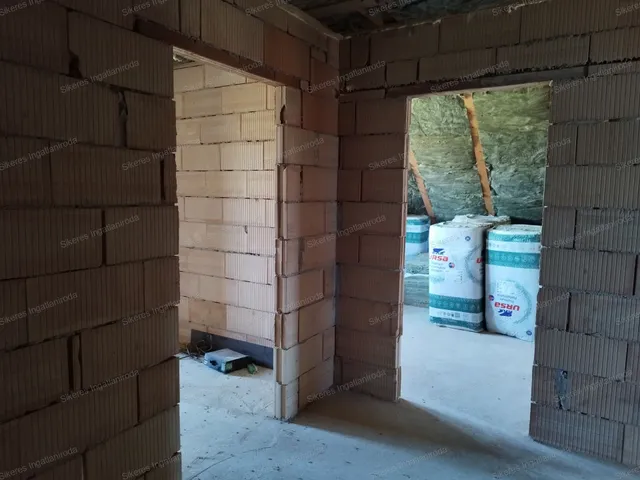 Eladó ház Komárom, Szőny 140 nm