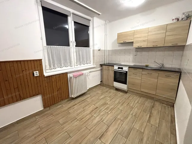 Kiadó lakás Tatabánya, Újváros 43 nm