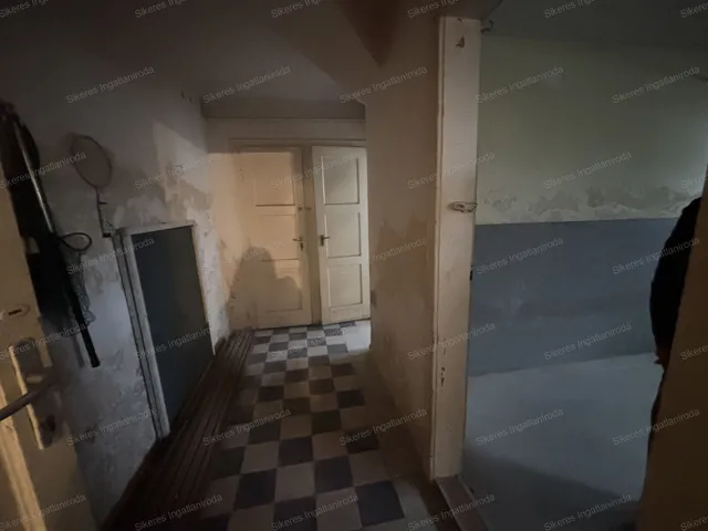 Eladó lakás Komárom 41 nm