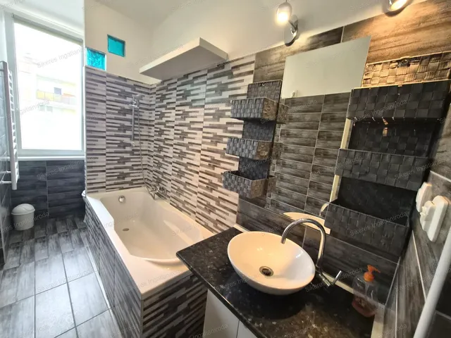 Eladó lakás Tata 55 nm