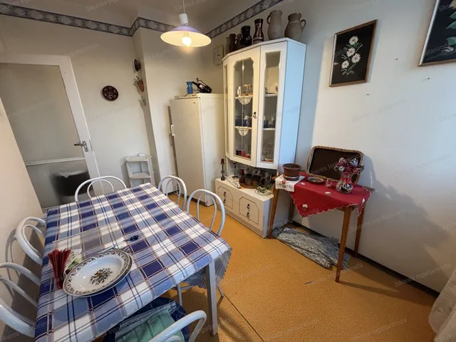 Eladó lakás Tatabánya, Kertváros 65 nm