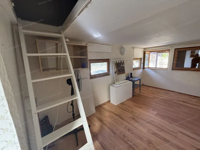 Eladó üdülő és hétvégi ház Tatabánya, Őz utca 13 nm