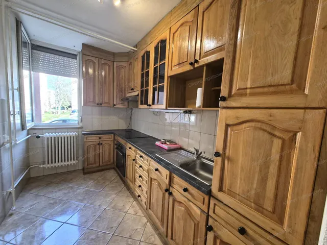 Eladó lakás Tatabánya, Újváros 59 nm