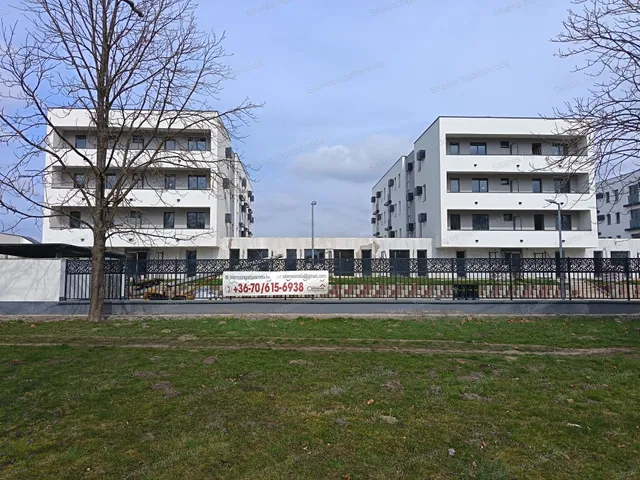 Eladó lakás Komárom 45 nm