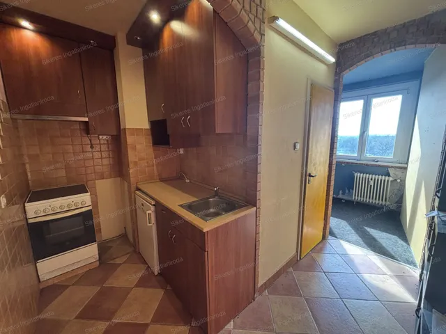 Eladó lakás Tatabánya, Újváros 35 nm