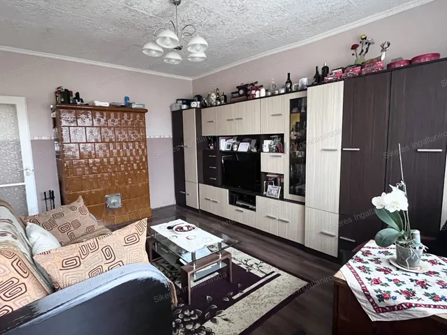 Eladó lakás Tata 63 nm