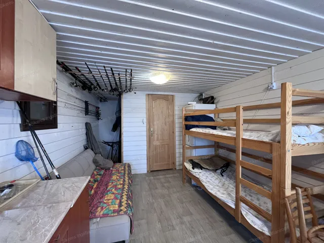 Eladó üdülő és hétvégi ház Bokod 18 nm