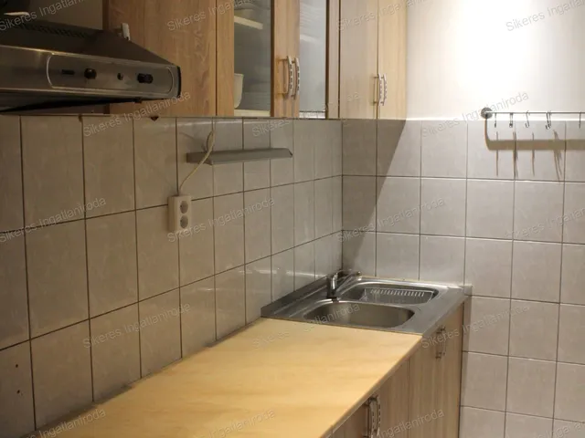 Eladó lakás Tatabánya, Gál István-lakótelep 68 nm