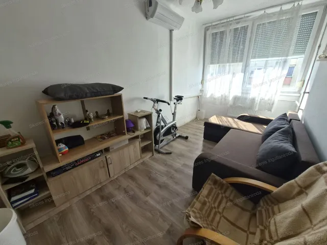 Eladó lakás Tatabánya, Újváros 49 nm