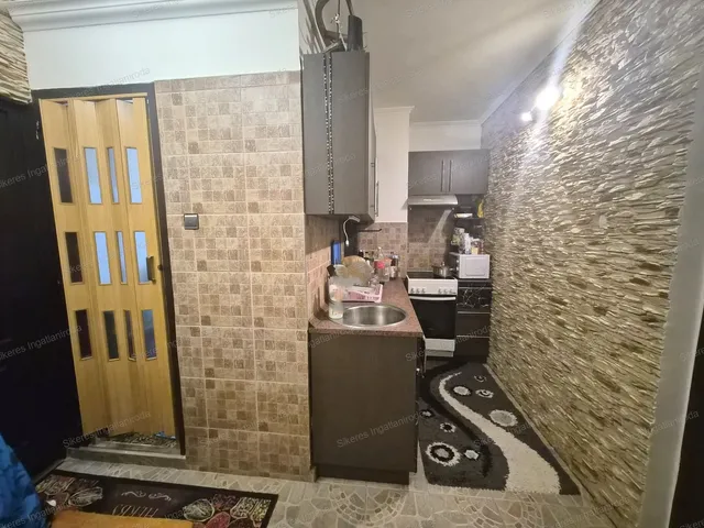 Eladó lakás Tatabánya, Újváros 36 nm