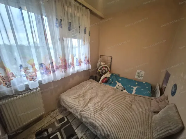 Eladó lakás Tatabánya, Újváros 36 nm