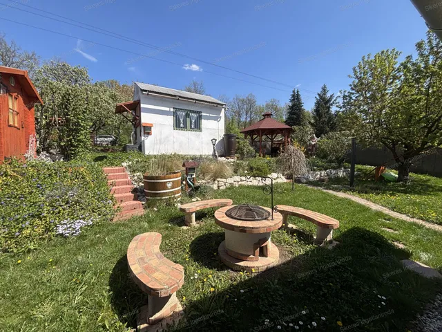 Eladó mezőgazdasági ingatlan Tatabánya 25 nm