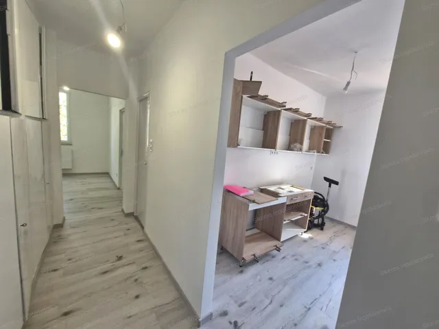 Kiadó lakás Oroszlány 57 nm