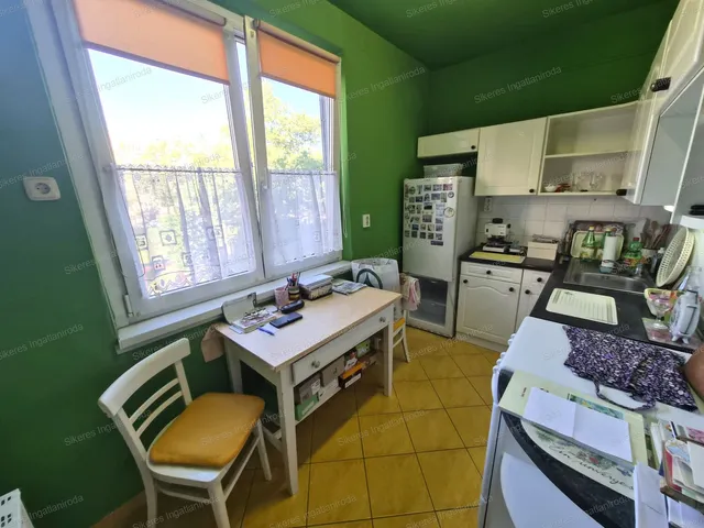 Eladó lakás Tatabánya, Dózsakert 53 nm