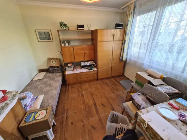 Eladó lakás Tatabánya, Dózsakert 53 nm