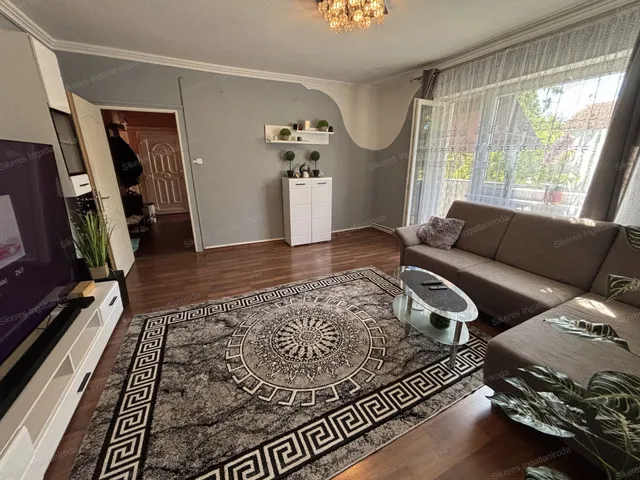 Eladó lakás Oroszlány 50 nm