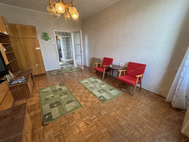 Eladó lakás Oroszlány 57 nm