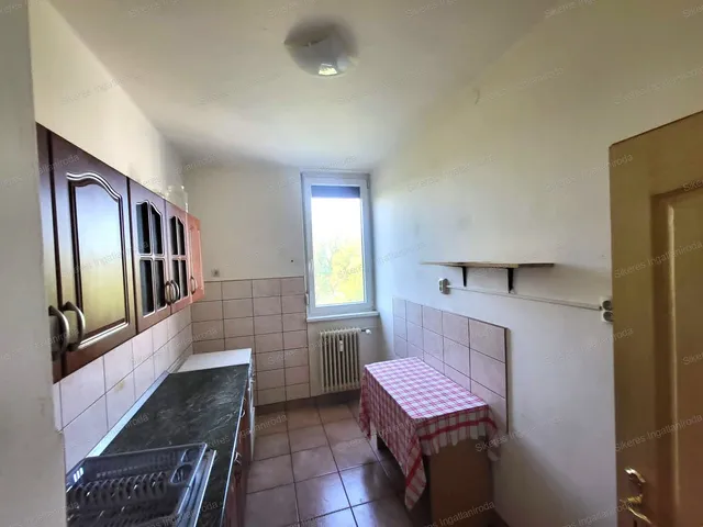 Kiadó lakás Tatabánya, Újváros 49 nm