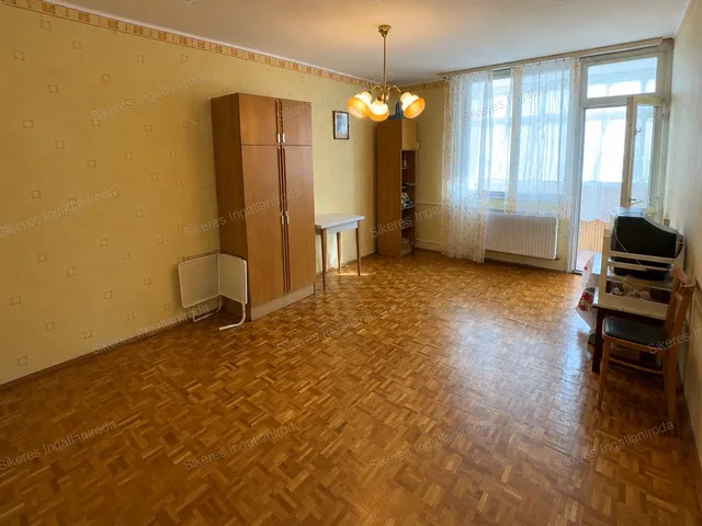 Eladó lakás Tatabánya, Dózsakert 55 nm