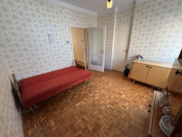 Eladó lakás Tatabánya, Dózsakert 55 nm