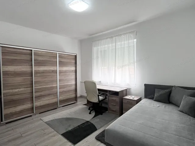 Kiadó ház Kisbér 80 nm