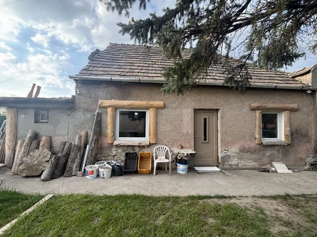 Eladó ház Szárliget 50 nm