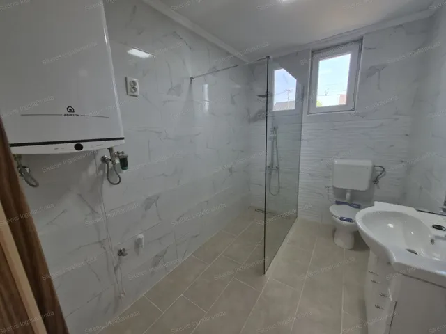 Eladó ház Tatabánya, Bánhida 40 nm
